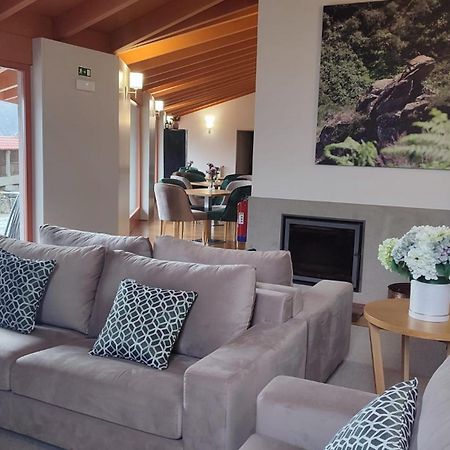 Quinta Da Riba Ma Pensionat Santa Leocadia Exteriör bild