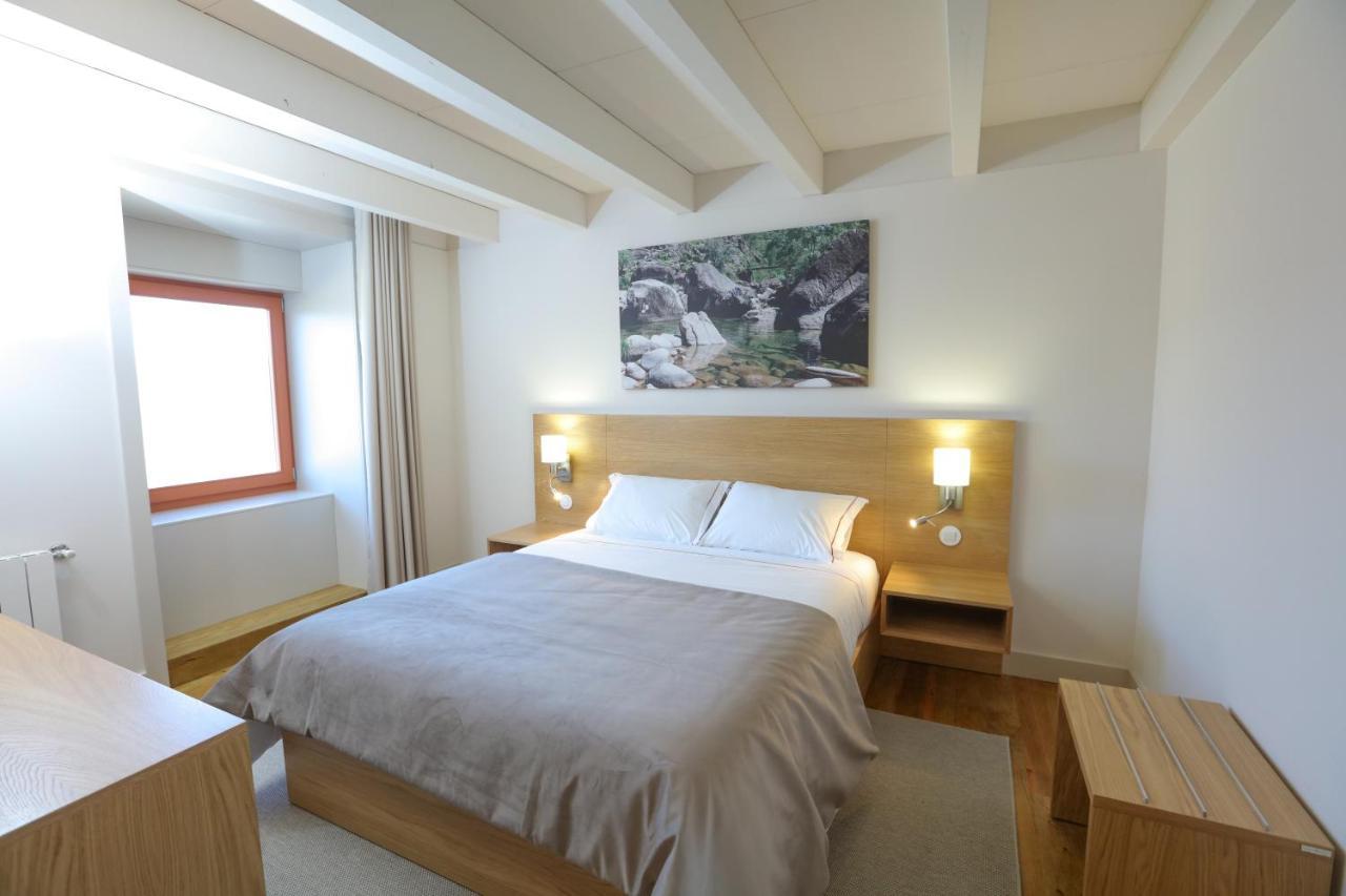 Quinta Da Riba Ma Pensionat Santa Leocadia Exteriör bild