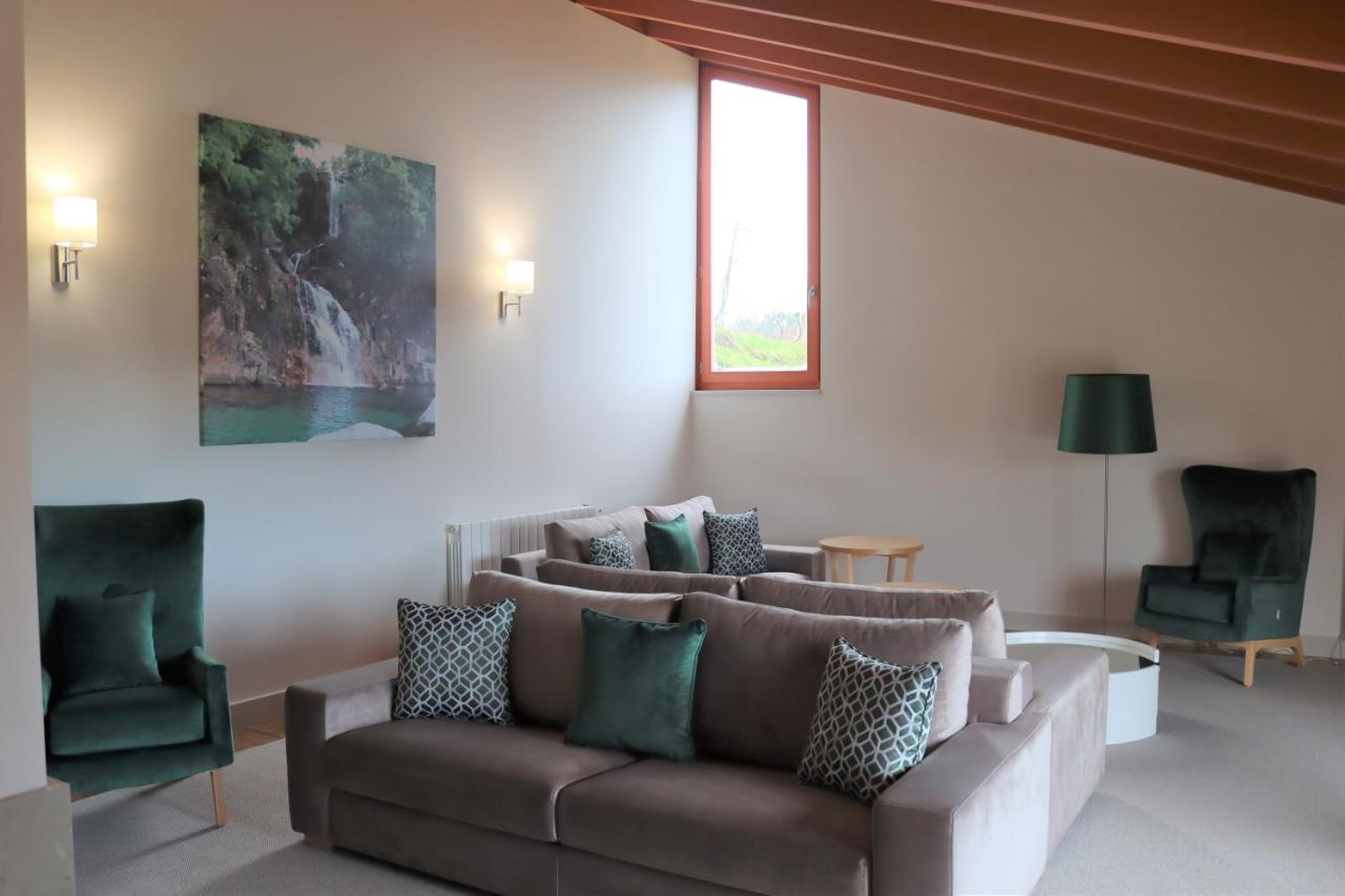 Quinta Da Riba Ma Pensionat Santa Leocadia Exteriör bild