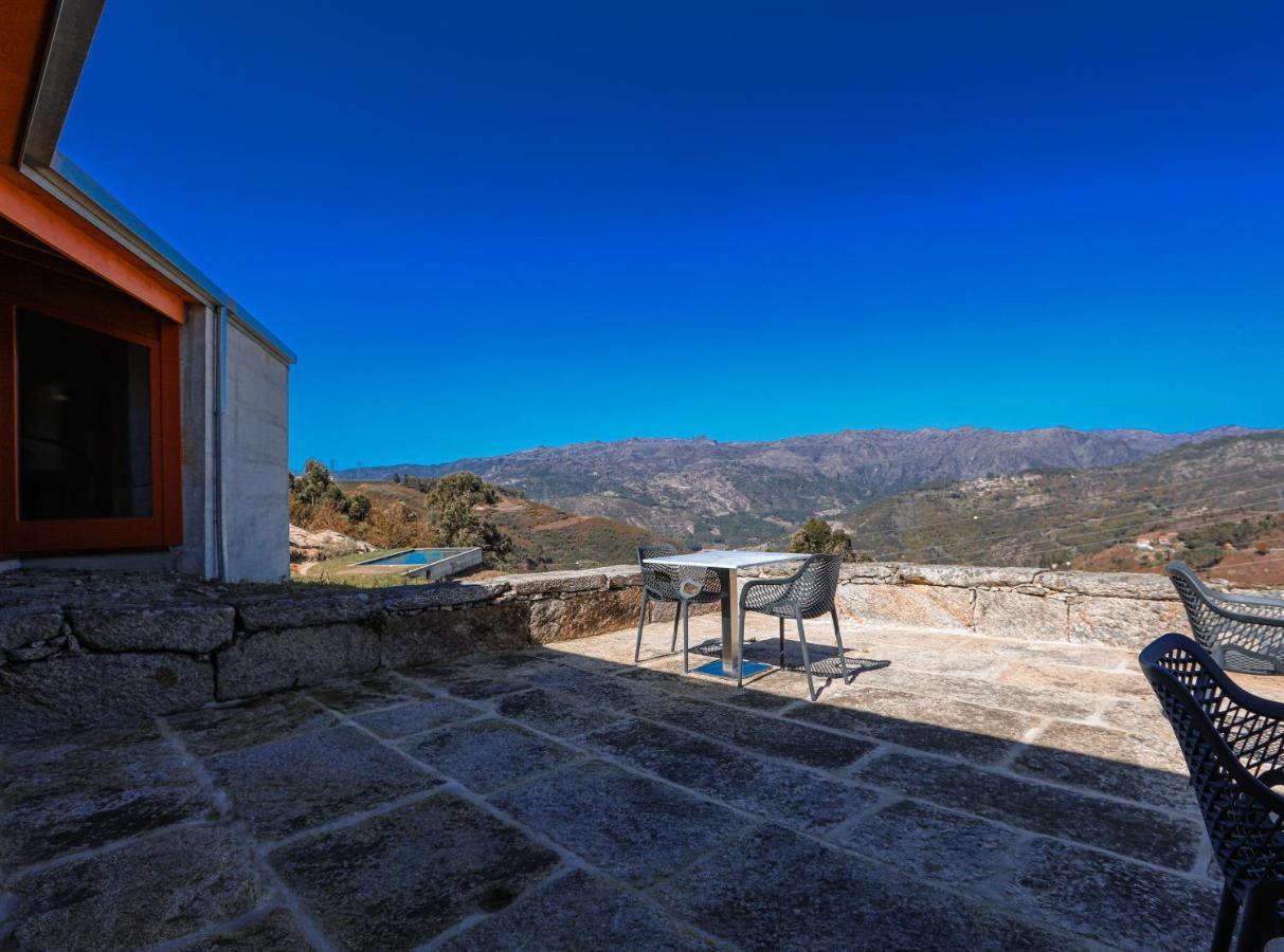 Quinta Da Riba Ma Pensionat Santa Leocadia Exteriör bild