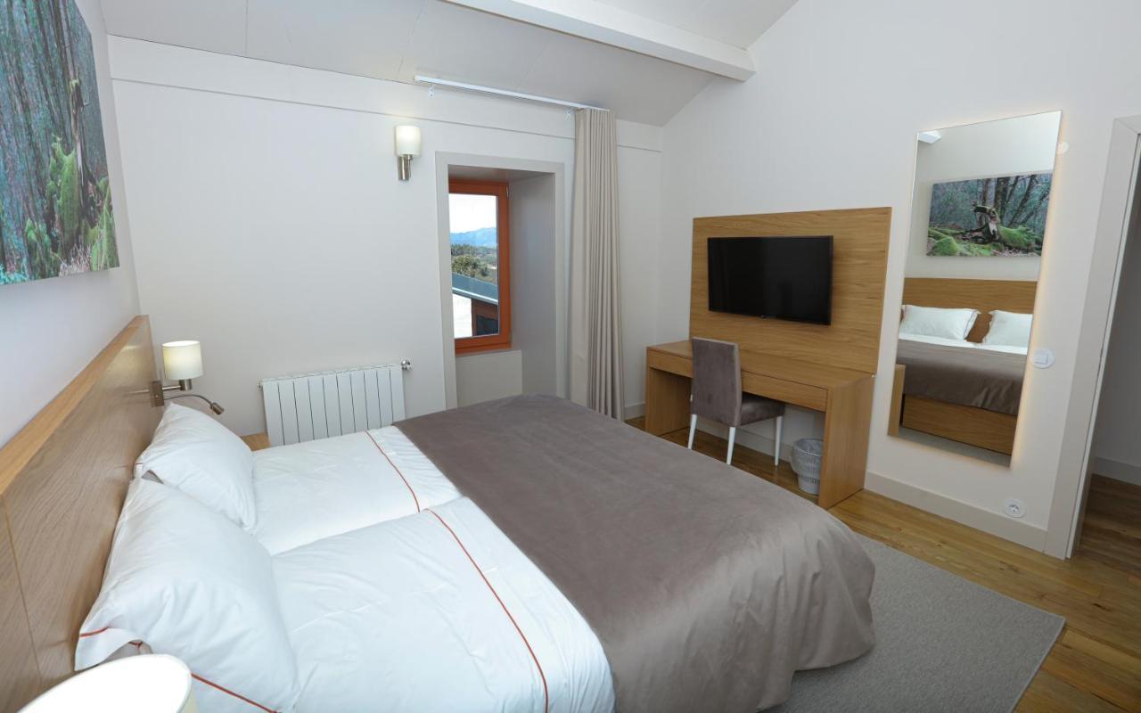 Quinta Da Riba Ma Pensionat Santa Leocadia Exteriör bild