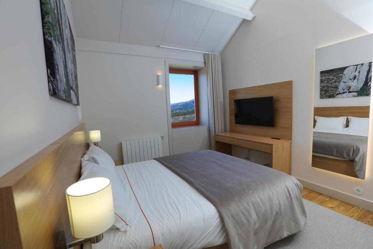Quinta Da Riba Ma Pensionat Santa Leocadia Exteriör bild